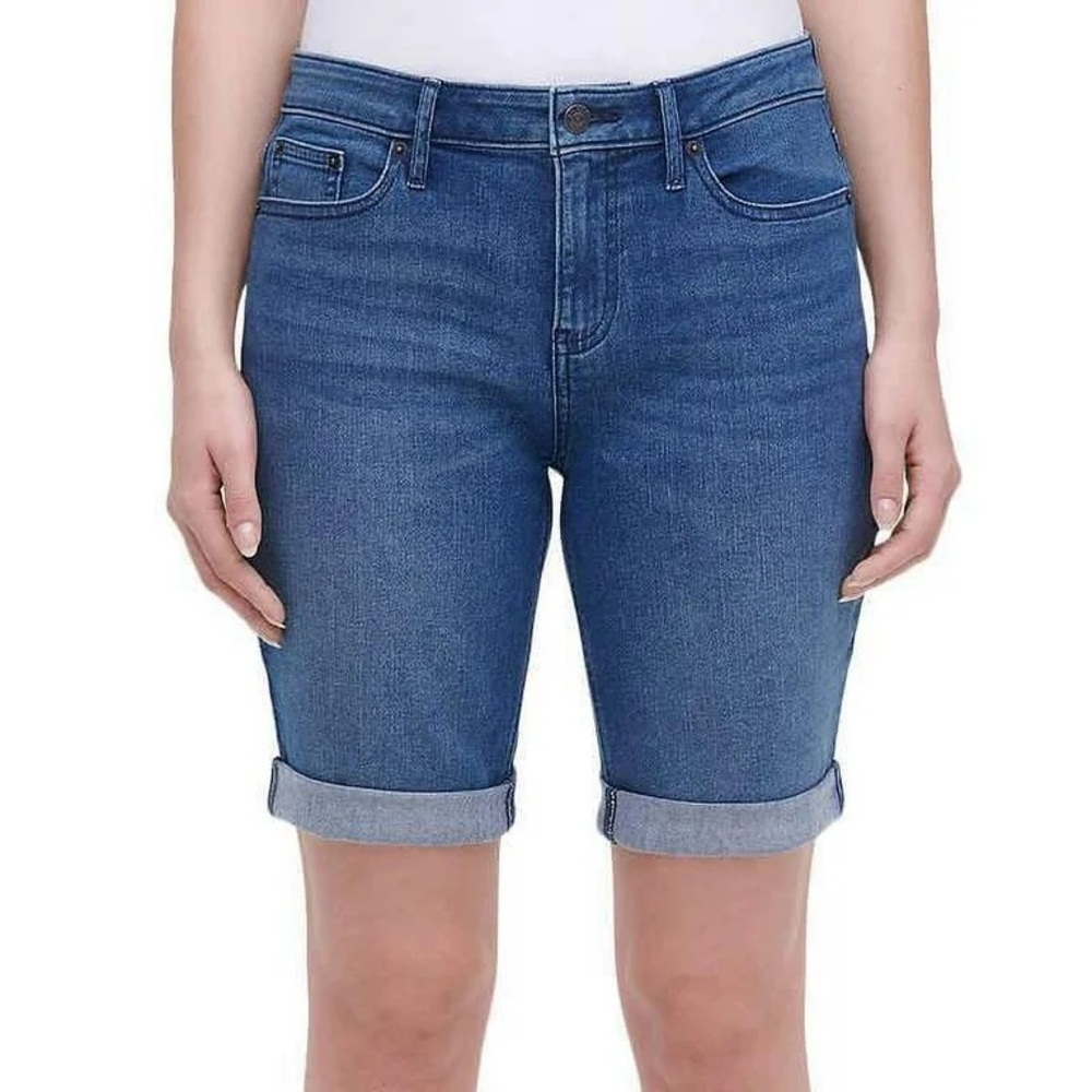 DKNY Dark Wash Denim Capri Jeans Size 6